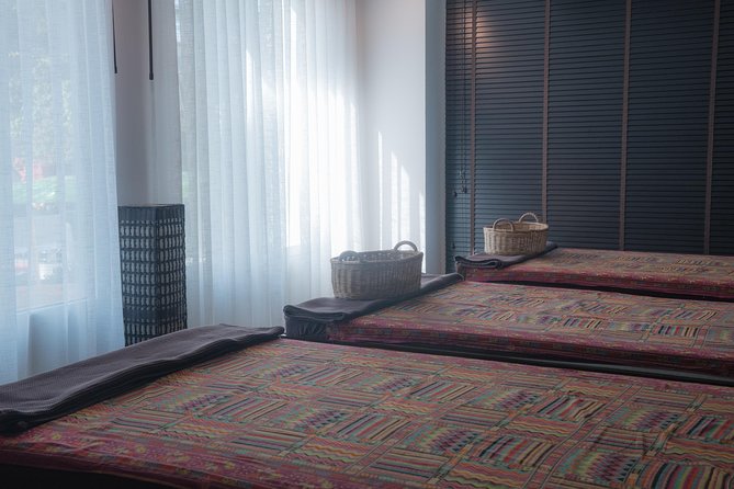1.5 Hours Traditional Thai Massage with Herbal Compress - Free Transportation - Is $35.85 a fair price in Chiang Mai?
