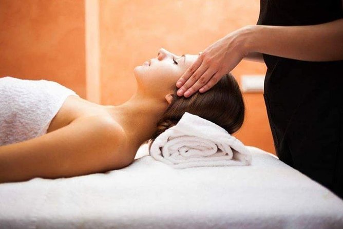 120 minutes Full Body Relaxing Massage + Head Massage + Feet Massage For Couples - The first 60 minutes: full-body relaxation