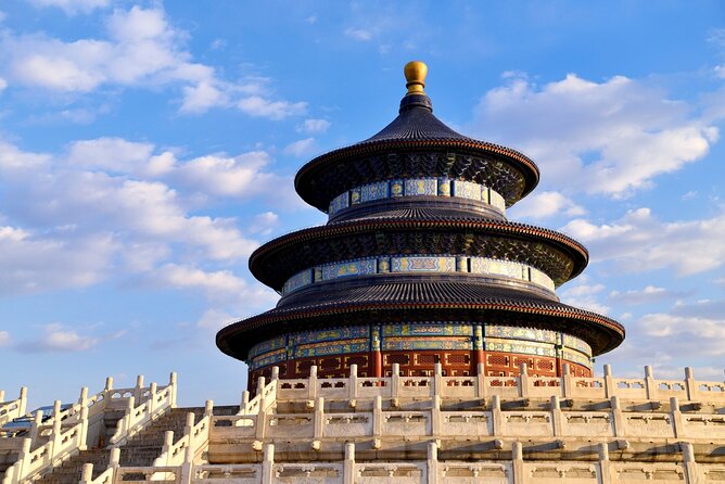 3-Day Beijing Tour Tai Chi, Peking Duck, Hotpot and Spa - Day One: Temple Rituals, Imperial Rooms, and Beijing Food