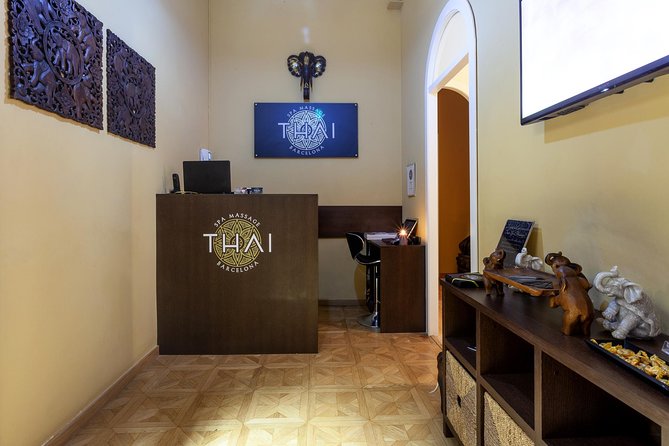 60 min Foot and Leg Massage at THAI SPA MASSAGE BARCELONA - Price and value at $78.27