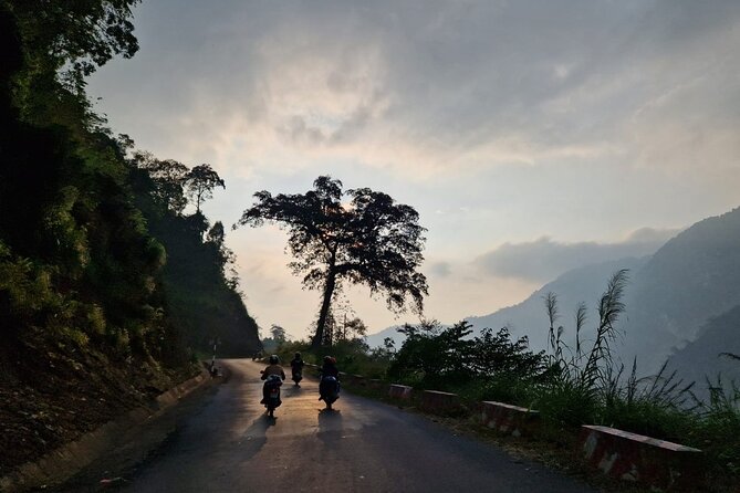 7 Days Dong Van Ha Giang Private Loop Tour with Wellness Programs - Day 5: Hmong craft, old houses, and royal power