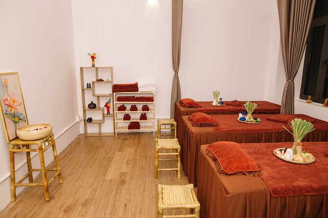 70 Minutes Private Lotus Hue Massage - Tea, snacks, and a few extra touches