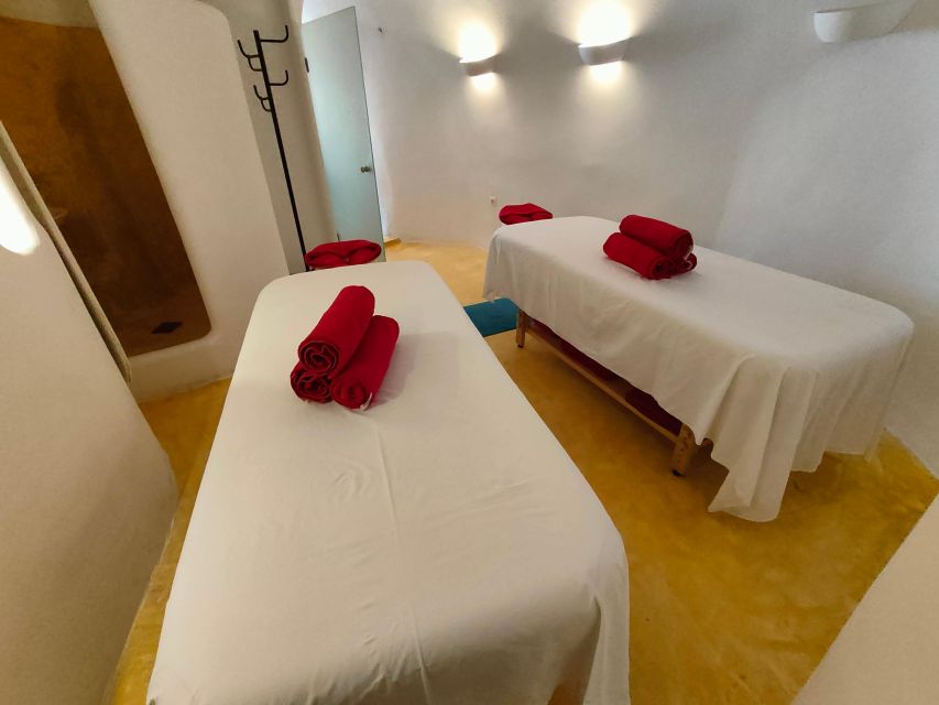 Akrotiri: Aromatherapy Couples Massage - Practical booking advice
