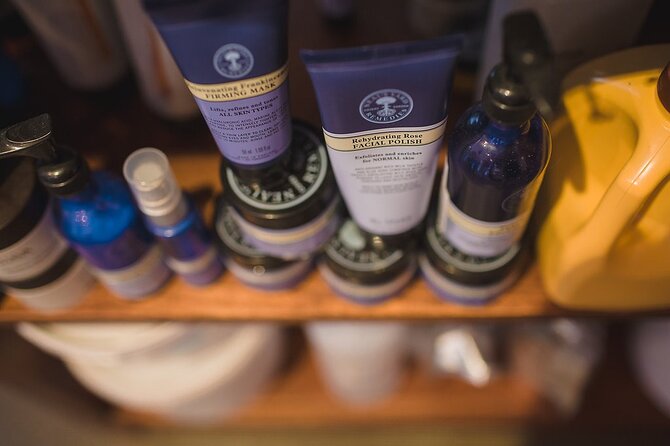 Akrotiri: Couples' Aromatherapy Massage - Choosing between 60 and 90 minutes