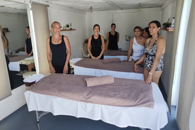 Akrotiri: Spa break for 3-4 friends, Pool access, wine & fruits - Arriving at Zen Spa in Akrotiri