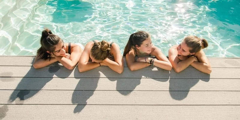 Akrotiri: Spa Massage Break Pool Day Access for 3-4 Friends - Why this Akrotiri spa break works for friends