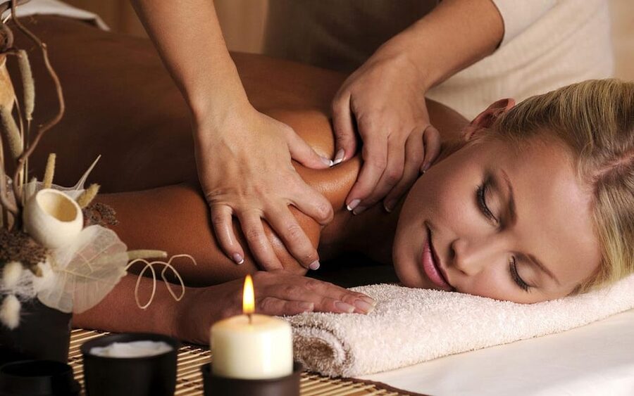 Alanya: Luxury Turkish Bath and Spa Experience - Languages, staff, and the upgrade question