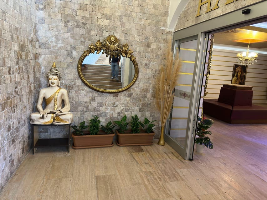 Alanya: Turkish Bath with Foam and Aromatherapy Massages - The scrub on the marble göbek taşı