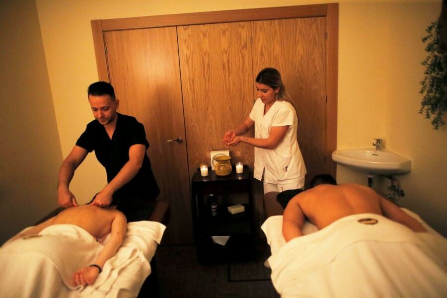 Alicante: Beer Spa Experience with Tastings and Snacks - Practical details that affect the hour