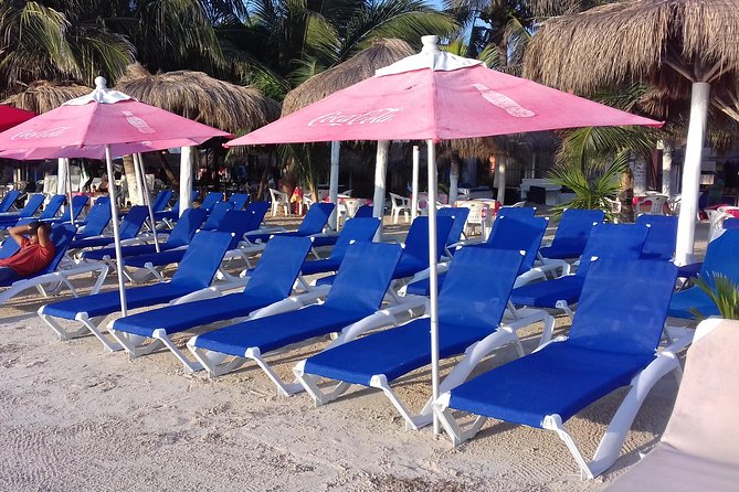 All-inclusive beach day in LOS ARRECIFES REST. / open bar - massage and lunch .. - What a $103 beach day buys you in Mahahual