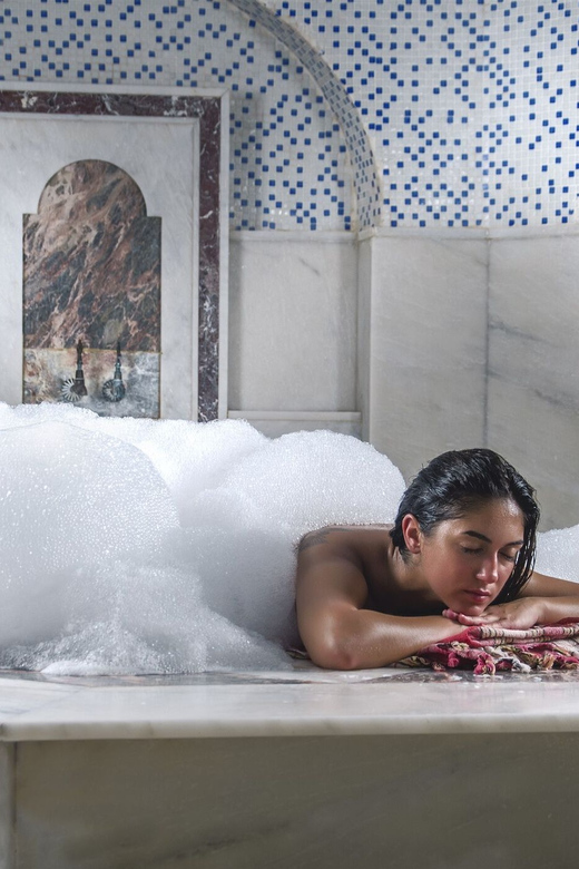 Antalya: Ladies Turkish Bath Hamam - Wellness Spa Center - The 20-minute classic oil massage