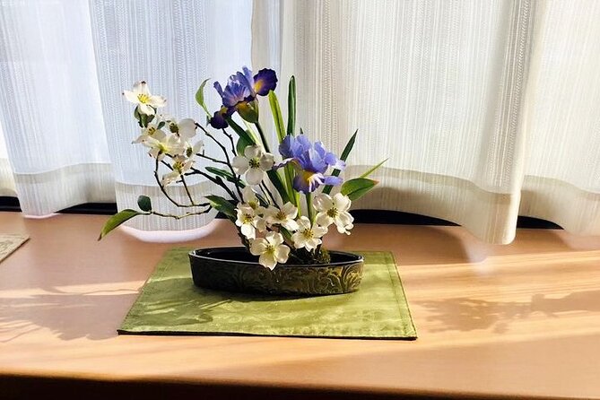 Aroma Massage with cherry blossom infused oil - What the roughly two-hour appointment includes