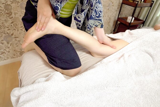 Aroma Massage with cherry blossom infused oil - Arriving at Aura Organic in Takadanobaba