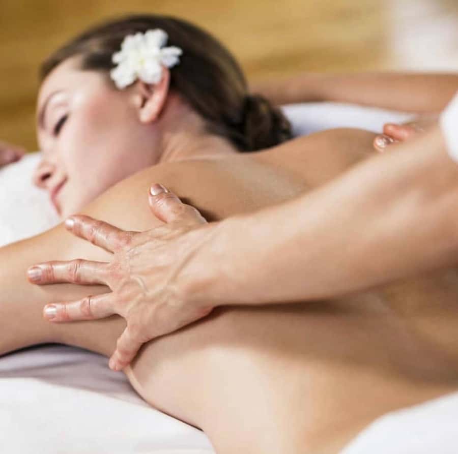 Bali: Balinese Full-Body Massage at your Accommodation - What happens during the one-hour treatment