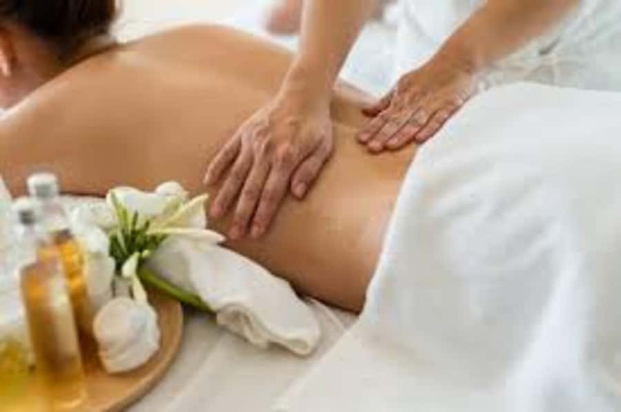Bali: Half Day City Tour with Relaxing Aromatherapy Massage - Key points at a glance