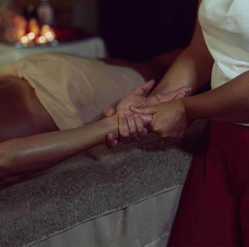 Balinese Massage Experience For Home Service - A one-hour massage without leaving your accommodation