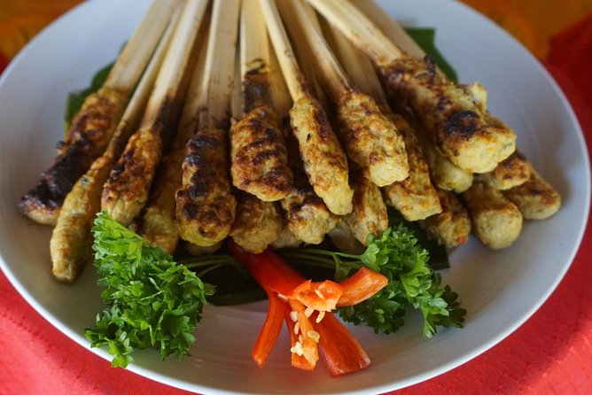 Balinese Traditional Food Cooking Class with Ubud Monkey Forest and SPA - Cooking authentic Balinese recipes and eating lunch