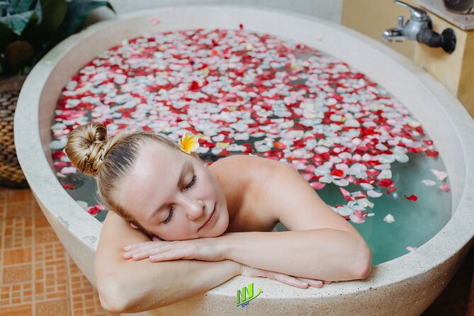 Balinese Traditional Massage and SPA Treatment 2 hours including pick up hotel - Scrub, polish, yogurt, and shower