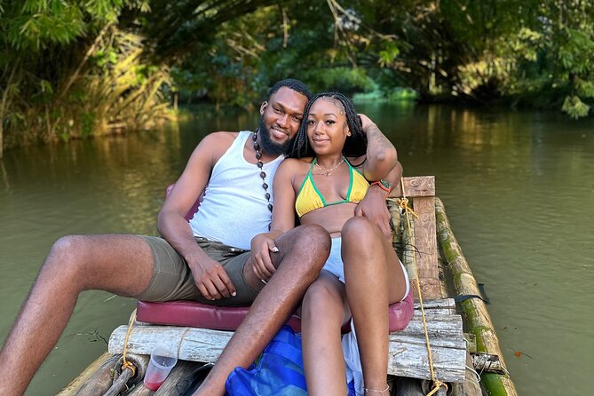 Bamboo rafting with limestone massage - The limestone foot rub and what it adds