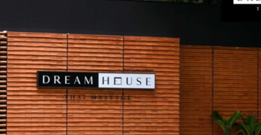 Bangkok: Dream House Thai Massage Langsuan Branch E-Voucher - Choosing among the massage packages