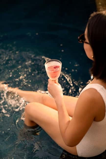 Bangkok: W Hotel Pool & Gym Experience - The gym for a more useful wellness day