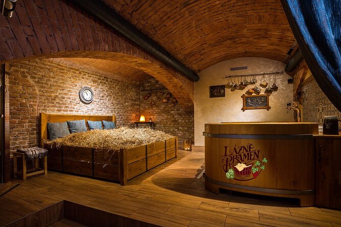 Beer bath Spa for 2 people/ 1 tub - 1,5 hour Activity in Prague - Key points before you book