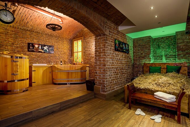 Beer bath Spa for 2 people/ 1 tub - 1,5 hour Activity in Prague - Beer, hops, and the Czech spa idea