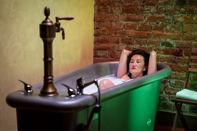 Beer Spa and Salt Cave in Prague (single bath) - The 37 to 38 °C beer bath