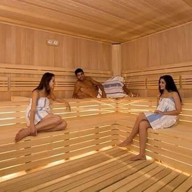 Bodrum: Turkish Bath with Oil Massage and Hotel Pickup - Changing rooms, towels, and the first practical details