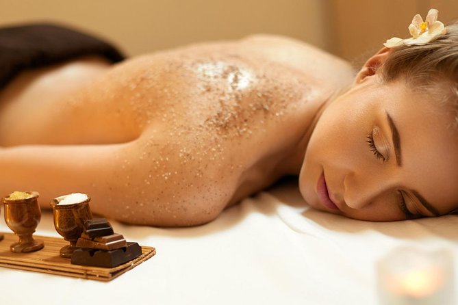 Body Scrub Exfoliation Treatment 50 min at THAI SPA MASSAGE BARCELONA - Tea, water, or fruit juice after the treatment