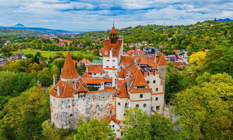 Bucharest MegaPass: Top Attractions, Tours & Wellness - Choosing between Bran Castle and the full castle day