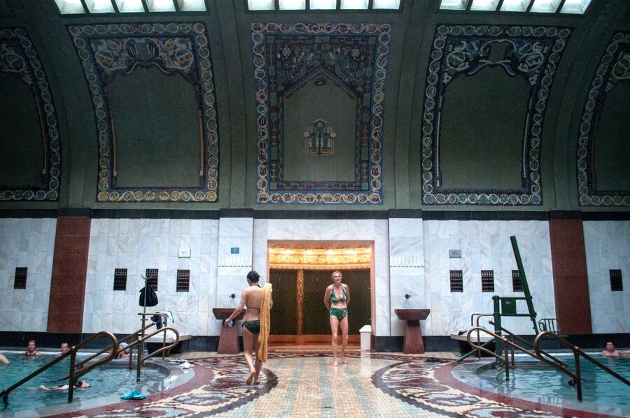 Budapest: Full-Day Gellért Spa Ticket - Add these nearby stops to your Buda afternoon