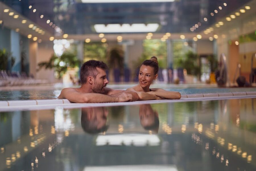 Budapest: Helia Day Spa entry ticket - Three hot water pools for post-workout recovery