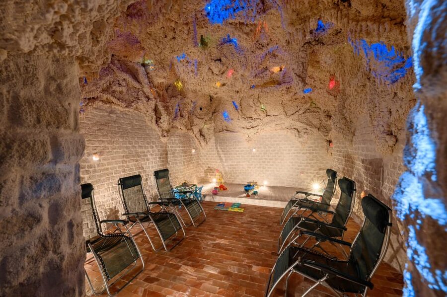 Budapest: Helia Day Spa entry ticket - The salt cave is the quiet highlight