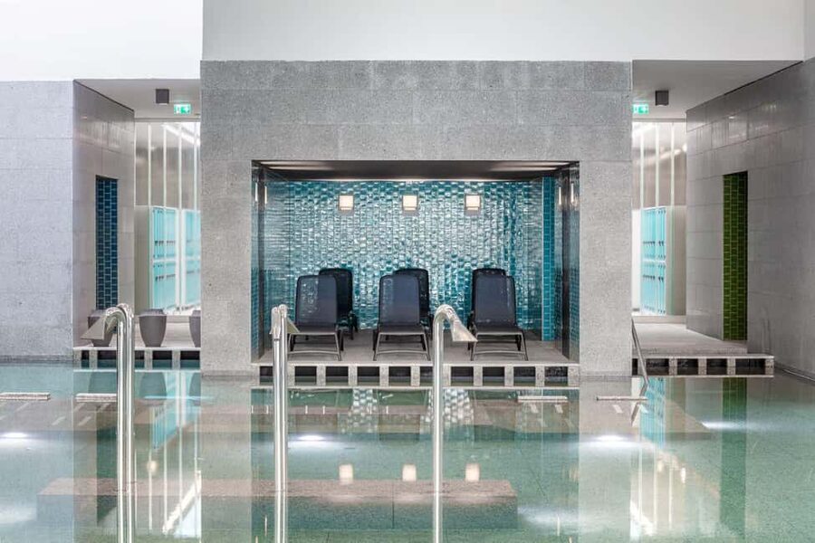 Budapest: Pesterzsébet Salt-Iodine Spa & Sauna World Ticket - The Wave Pool, Children’s Pool, and Standard Pool