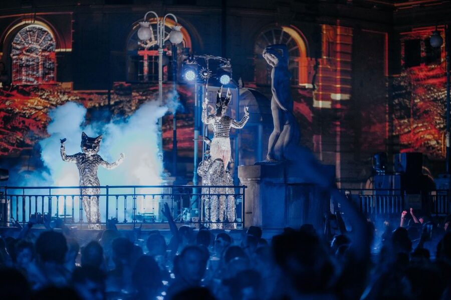 Budapest: Sparty - The Ultimate Late-Night Spa Party Ticket - Changing, lockers, and what to bring