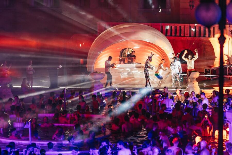 Budapest: Sparty - The Ultimate Late-Night Spa Party Ticket - The pools, temperature, and party atmosphere
