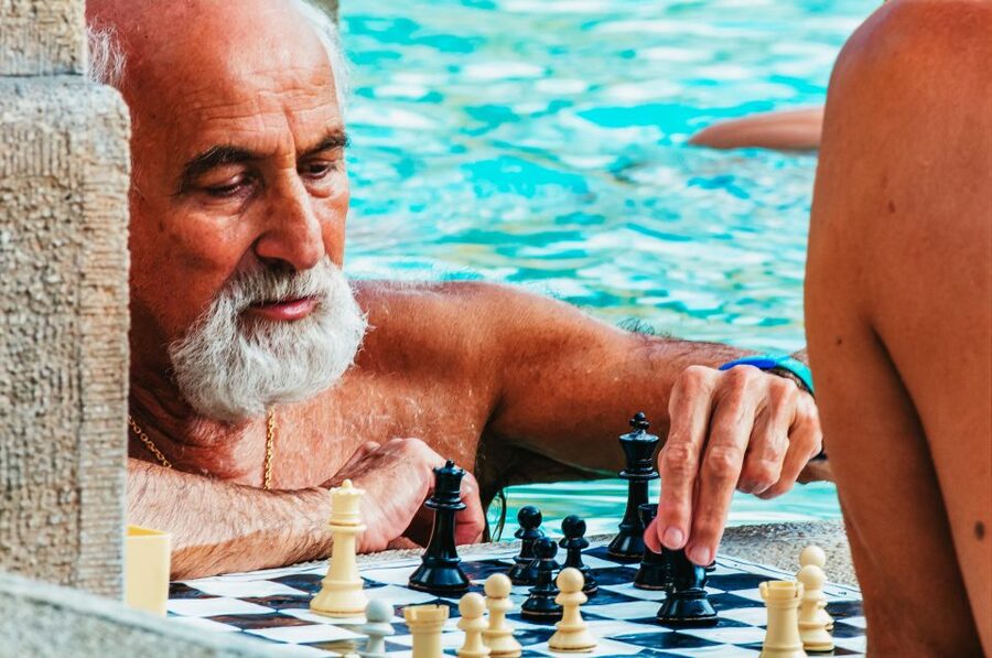 Budapest: Széchenyi Spa Day Ticket with Optional Upgrades - Fifteen indoor pools and a more uneven experience