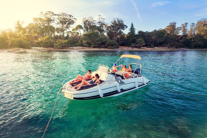 Cannes Relaxation evening in the Lerins Islands Private boat - A 6:30 pm departure sets the right mood