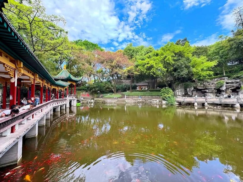 Chongqing: Active Wellness, Monorail, and Hidden Gems Tour - Eling Park and the art of a Chinese garden