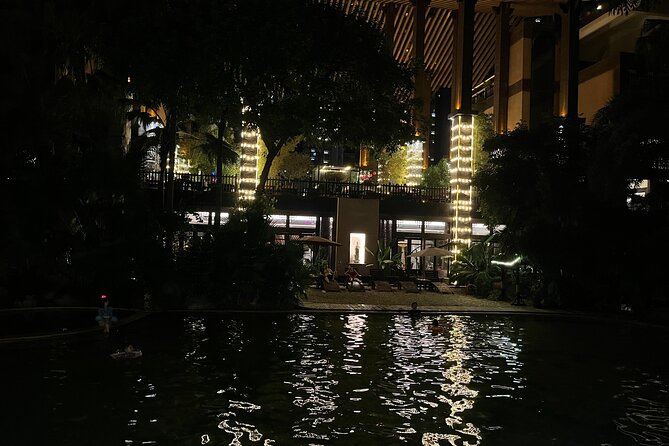 Chongqing Luxury Hot Spring and Massage Luxury Meal Private Tour - A full day of comfort outside central Chongqing