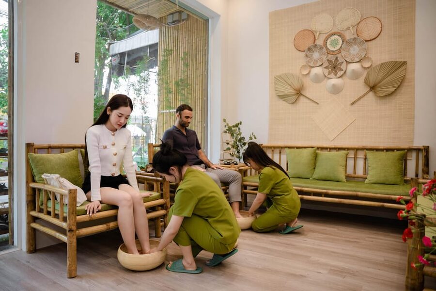 Da Nang: 2 Hours Special Massage in Rora Spa (Free pick-up) - What the 120-minute Rora Signature Massage feels designed to do