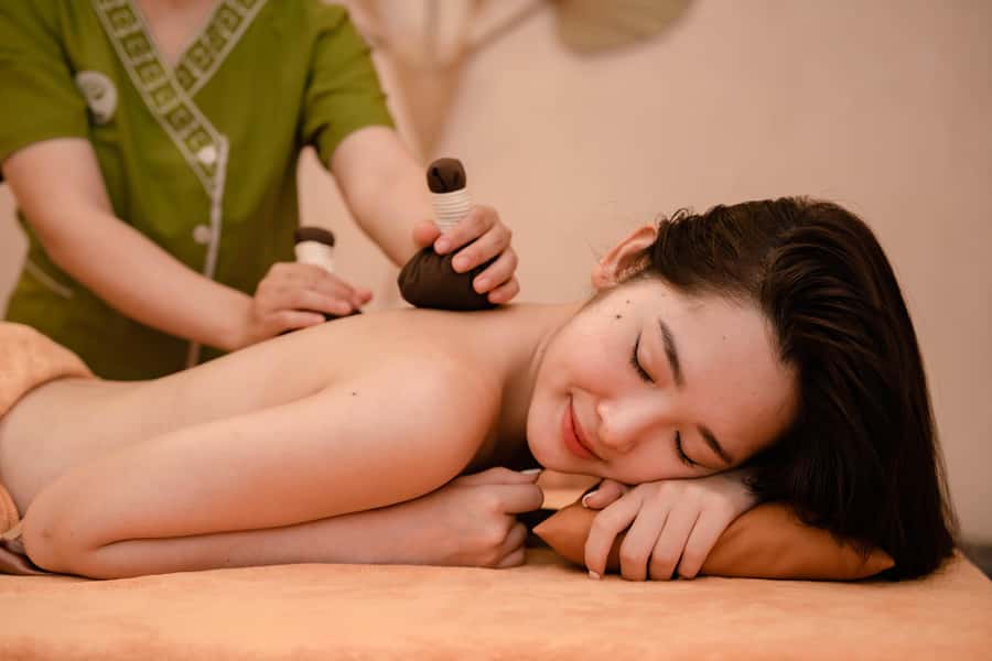 Da Nang: 90 minutes Herbal Massage (FREE PICK-UP for 2pax+) - What Is Included for $30