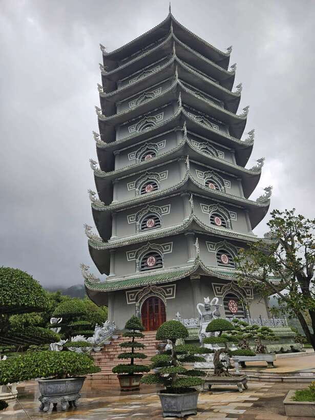 Da Nang: Than Tai Hot Springs Water Park & Wellness Retreat - Lunch included, but check the format
