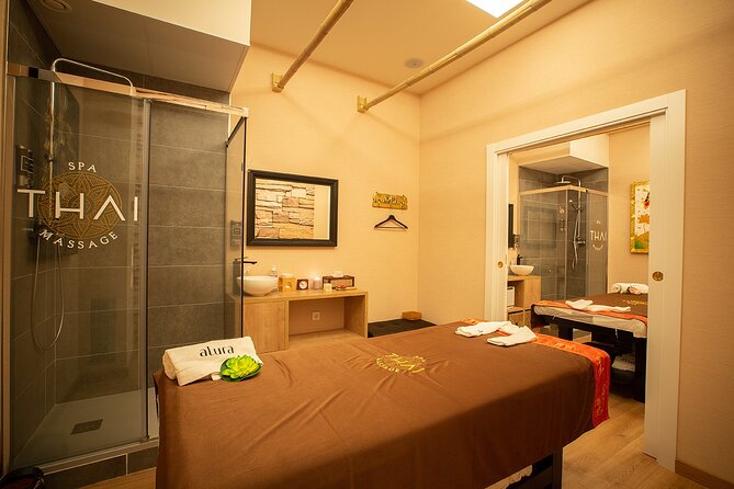 Exfoliating and Moisturizing Body Treatment of 60 min in THAI MASSAGE ALURA - The setting and group size