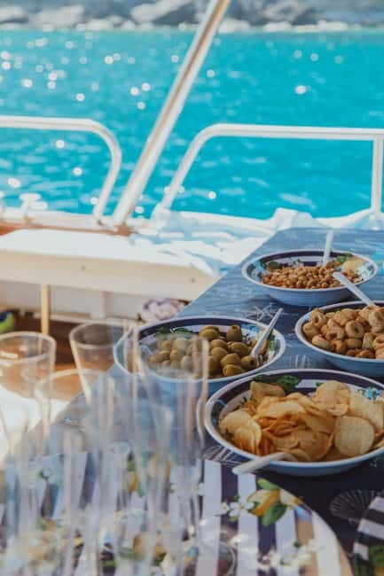 Explore Ischia by Sea: Swimming, Relaxation, Local Flavors - Varulo Bay is made for another swim