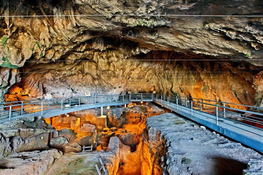 Feel Ancient thermal Spa Visit Delphi, Leonidas ℨoo Spaʀtan - Arachova and the first mountain pause