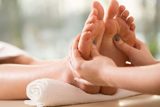 (Free Pick-up) Foot Massage In Hanoi Old Quarter - Who Will Enjoy This Treatment Most