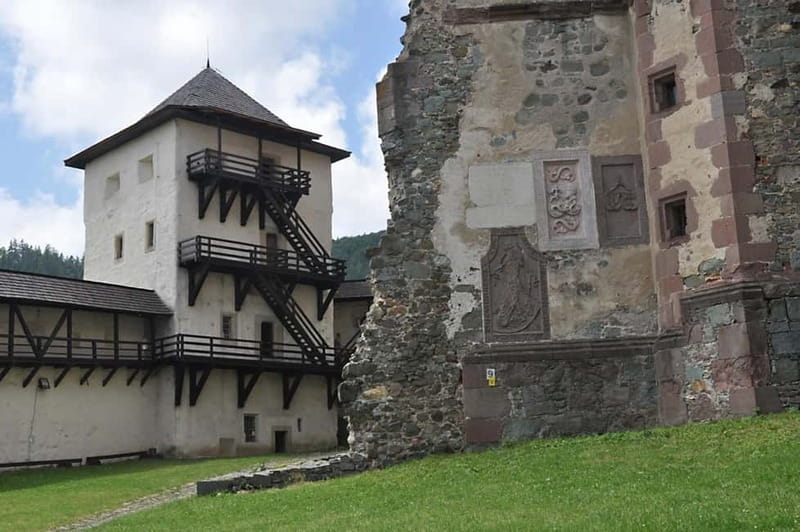 From Bratislava: UNESCO: Banská Štiavnica: Mine, Castle, Spa - A relaxed hour for lunch and local cafés