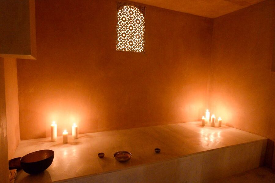 From Malaga: Hammam Bath, Kessa and Relaxing Massage Tour - The 15-minute kessa scrub